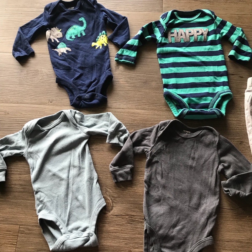 4 Onesies & Pant